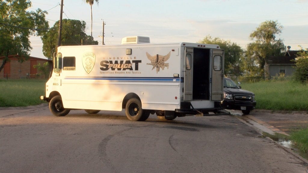 KPD Man forces himself inside home, creates standoff